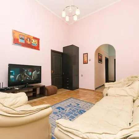 4-кімнатні в центрі, поруч майдан незалежності