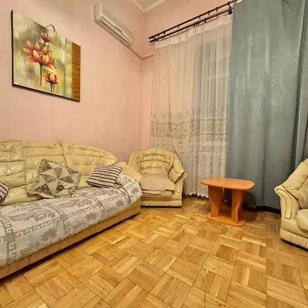 4-кімнатні в центрі, поруч майдан незалежності